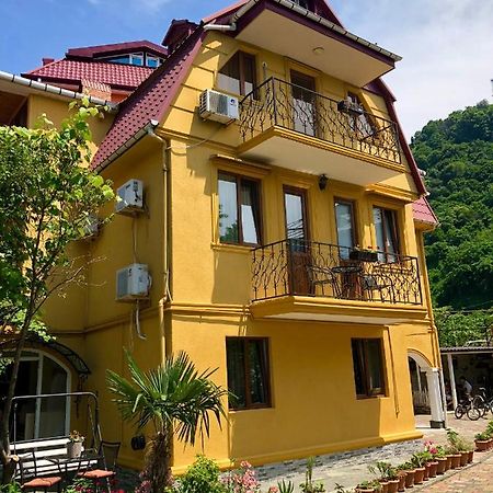Deluxe Guest House 크바리아티 외부 사진